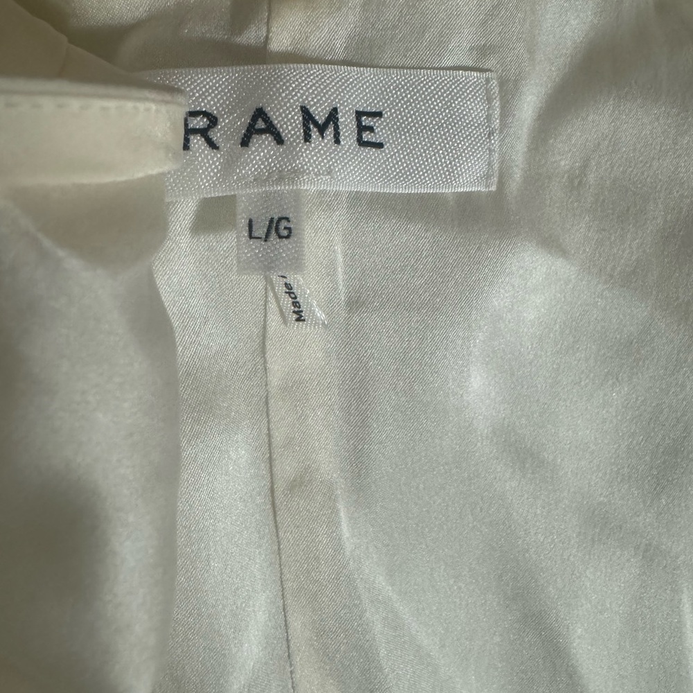 FRAME DENIM
SHIRRED FLOUNCE TOP - OFF WHITE
$369.00 size L - Picture 7 of 9